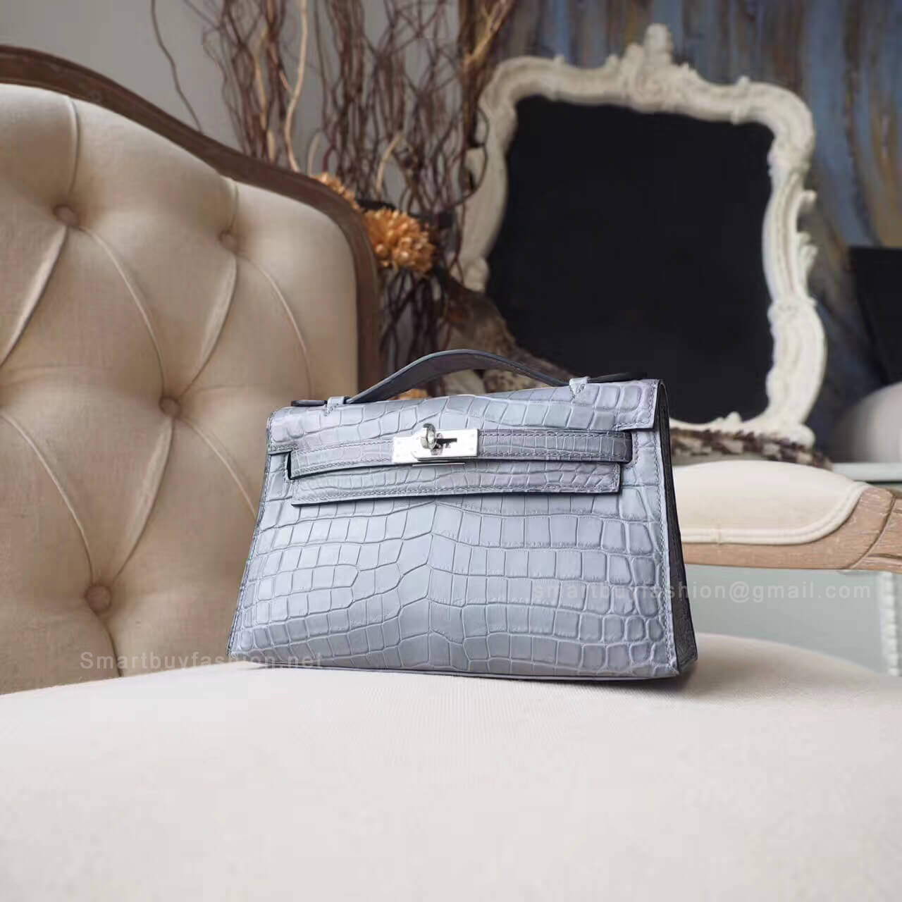 Hermes Mini Kelly 22 Pochette Bag in 8m Gris Paris Matte Nile Croc PHW
